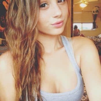 Profil de Naïma, 18 ans, Rencontre sex à Wengi b. Büren (Berne)