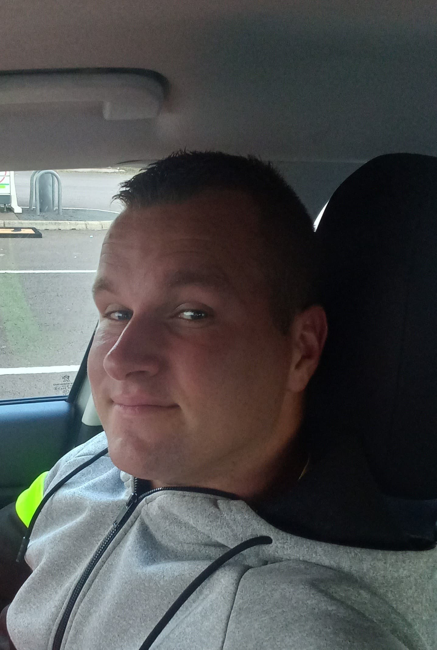 Profil de Abdoul, 26 ans, Rencontre sex à Gümmenen (Berne)