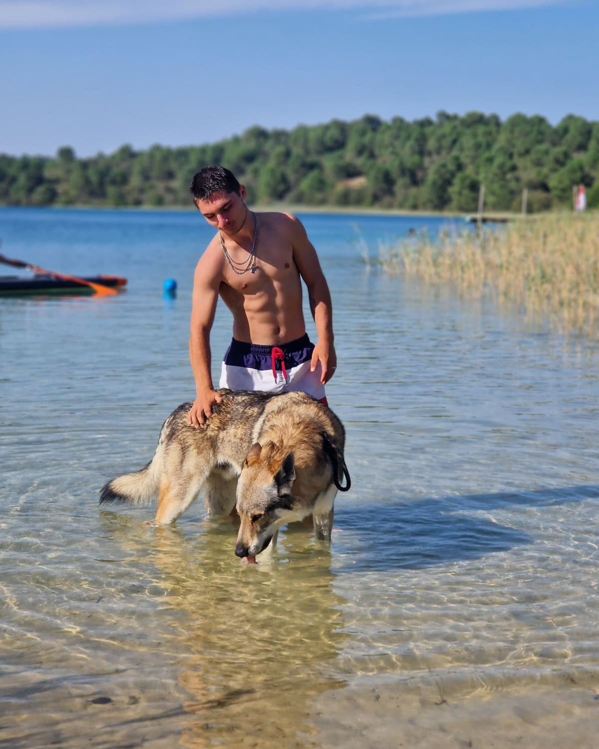 Profil de Ryad, 24 ans, Rencontre sex à Litzirüti (Grisons)