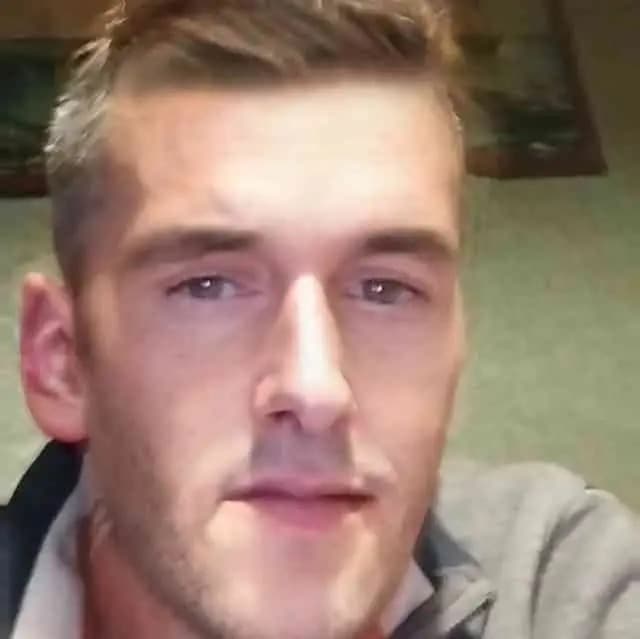 Profil de Ishak, 20 ans, Rencontre sex à Bönigen b. Interlaken (Berne)