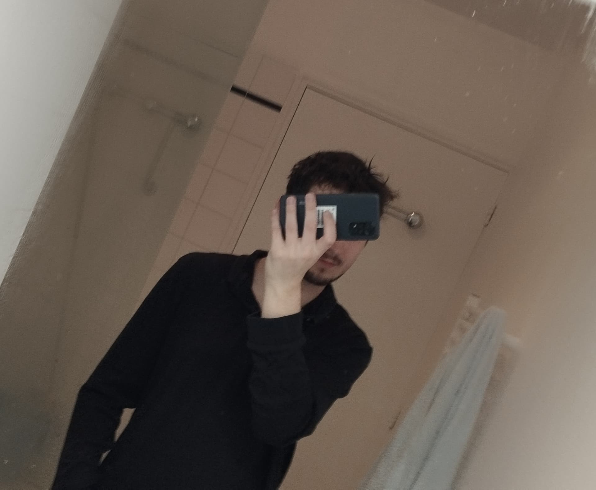 Profil de Suleyman, 29 ans, Rencontre sex à Camischolas (Grisons)