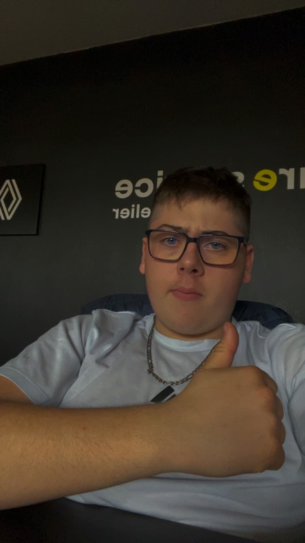 Adam - Rencontre sex à Thierachern Profil de Adam, 18 ans, Rencontre sex à Thierachern (Berne)