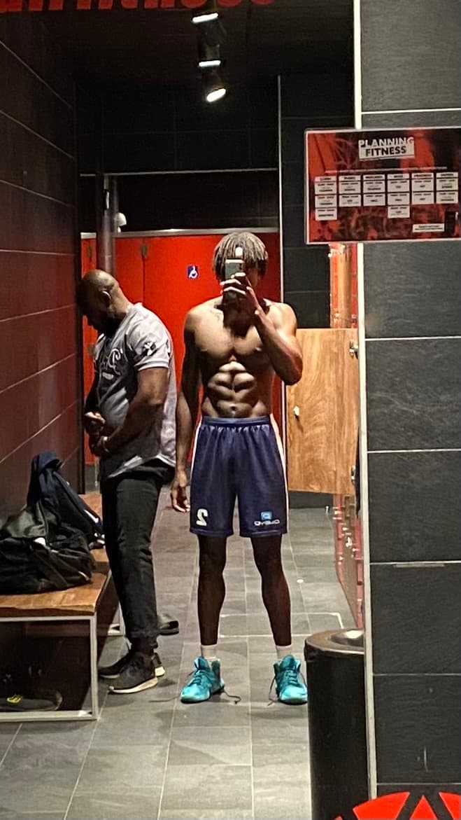 Osman - Rencontre sex à Chamoson Profil de Osman, 21 ans, Rencontre sex à Chamoson (Valais)