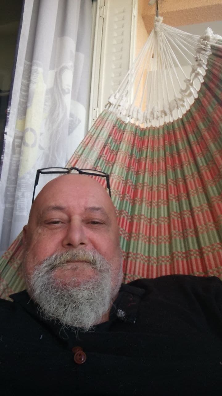 Solal - Rencontre sex à Chapella Profil de Solal, 38 ans, Rencontre sex à Chapella (Grisons)