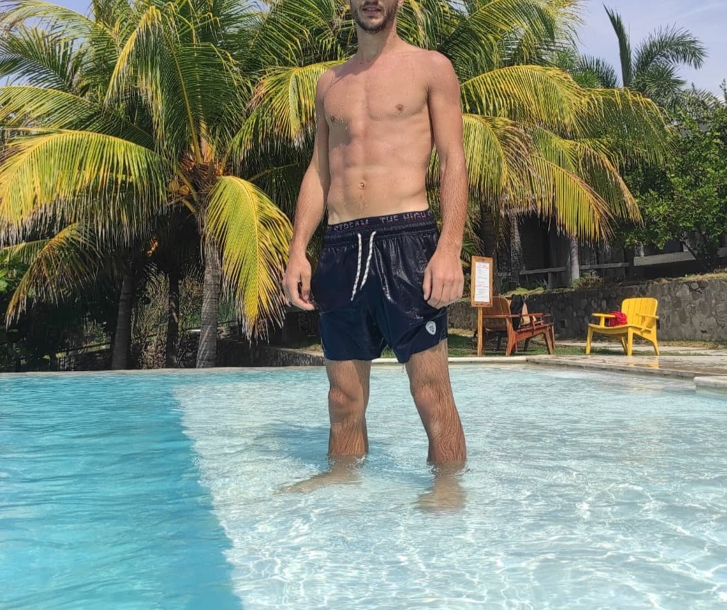 Sofiane - Rencontre sex à Furna Profil de Sofiane, 35 ans, Rencontre sex à Furna (Grisons)