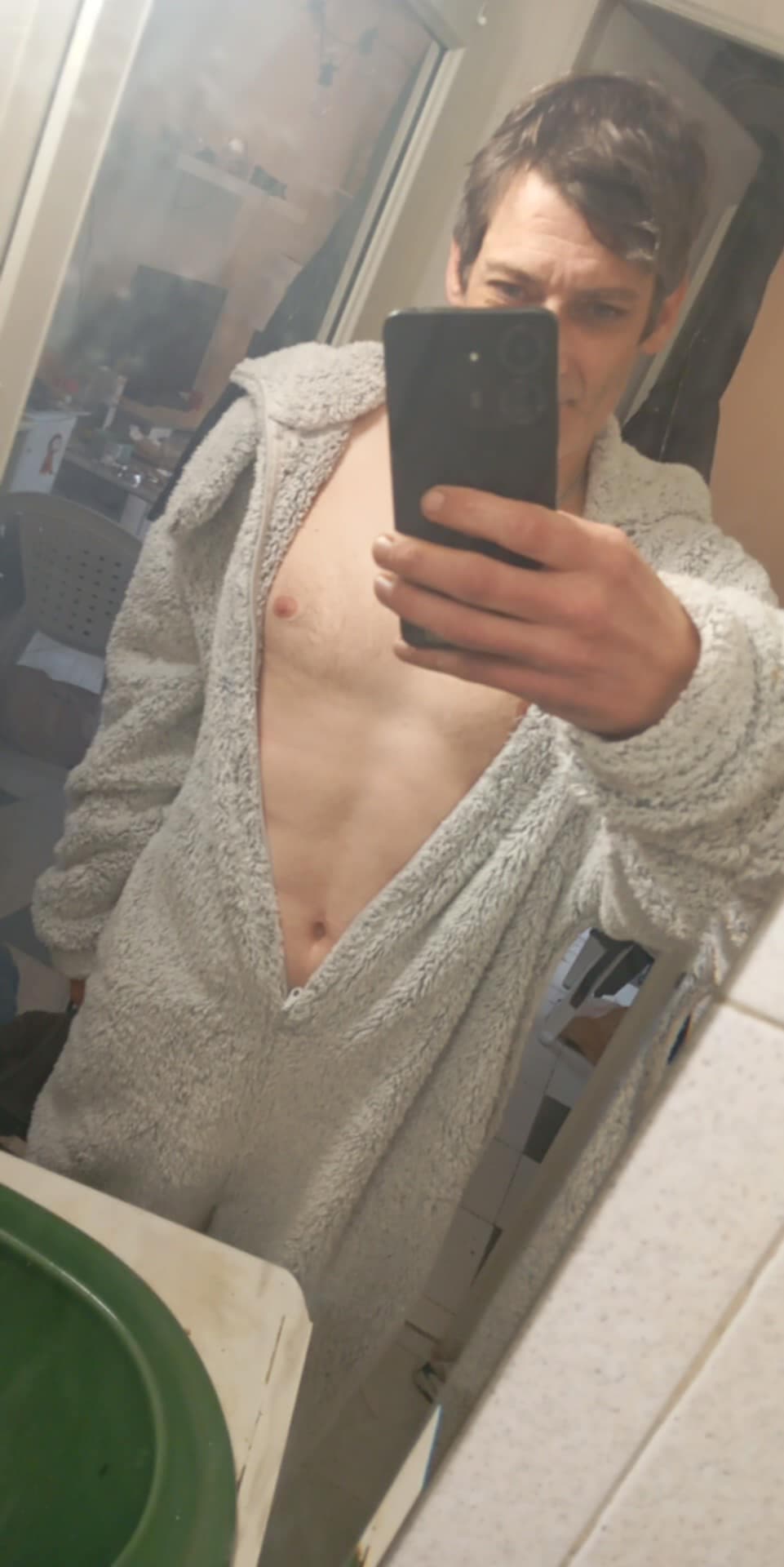 Robin - Rencontre sex à Finstersee Profil de Robin, 18 ans, Rencontre sex à Finstersee (Zoug)