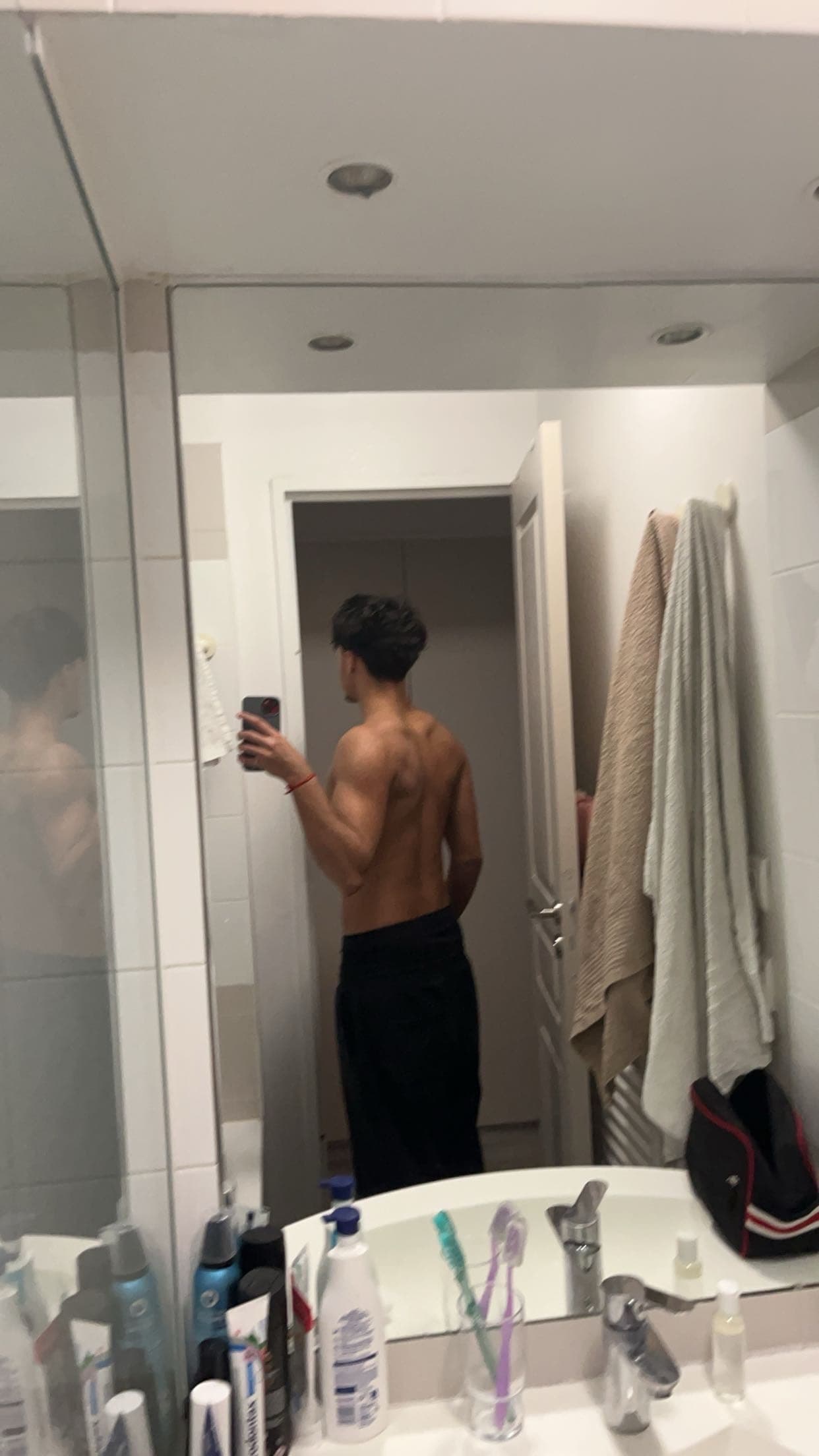 Aloys - Rencontre sex à Verdabbio Profil de Aloys, 36 ans, Rencontre sex à Verdabbio (Grisons)