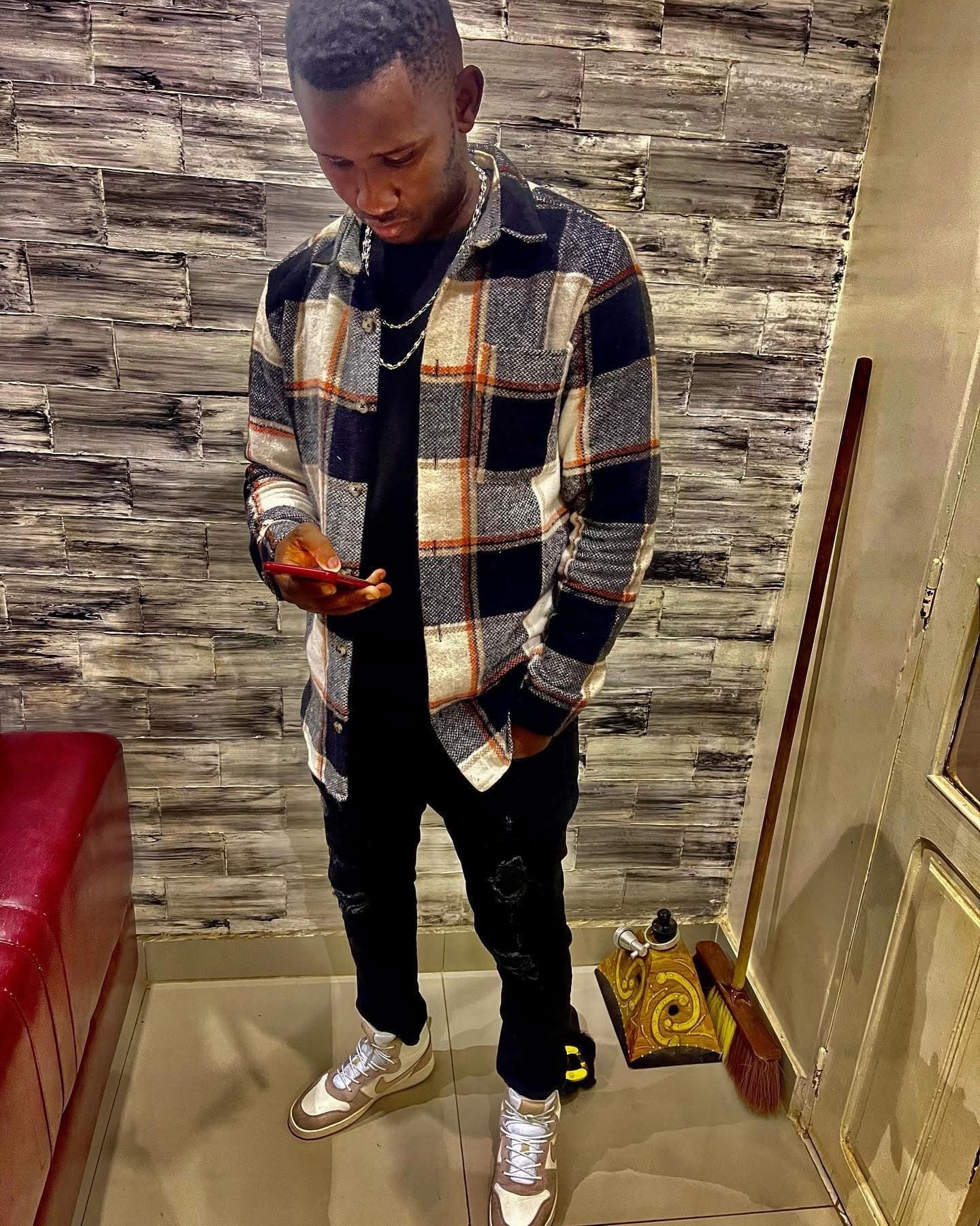 Isaak - Rencontre sex à Untervaz Profil de Isaak, 22 ans, Rencontre sex à Untervaz (Grisons)